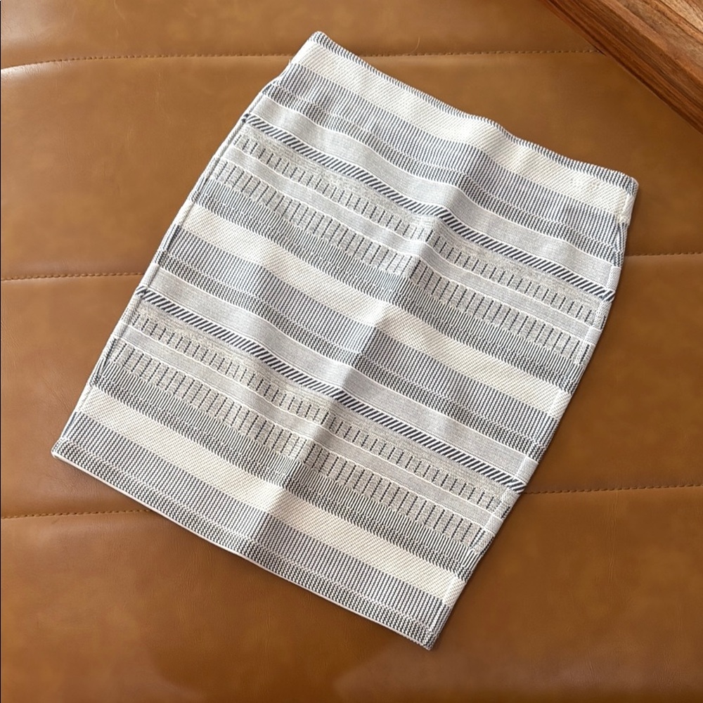 LOFT Navy and White Mini Pencil Skirt for Work